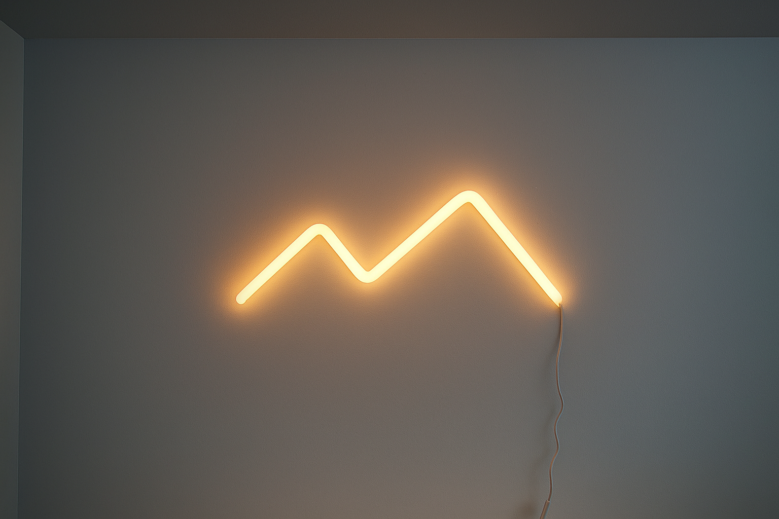 Mountain wall lamp
